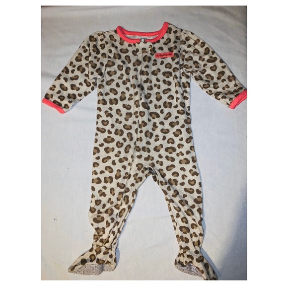 💔SOLD 12 Month Carters Bundle! 💜 - Picture 6 of 7